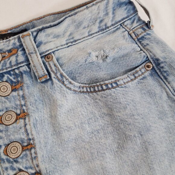 Aeropostale Cut-Off Denim Mini Skirt SIZE 4  Distressed Raw Y2K High Rise Button - Picture 10 of 10